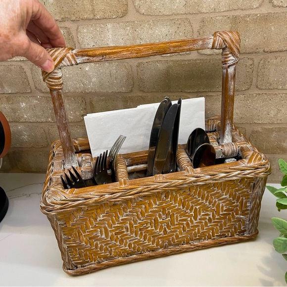 Other - Rustic Brown Wicker Utensil Caddy⭐️ BEAUTIFUL + Functional
